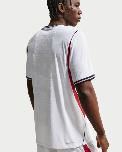 Maillot de football Angleterre domicile 2026 Ethan Business, édition premium, style et performance, vue de face sur fond blanc