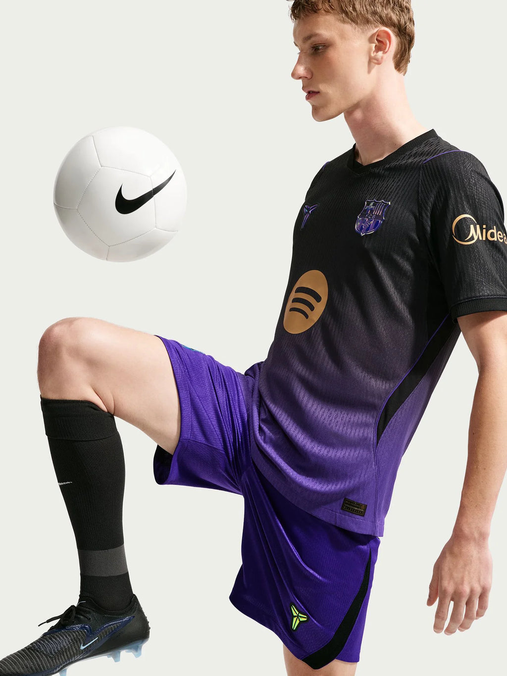 UCL Maillot extérieur 26/27 FC Barcelona x Kobe Bryant