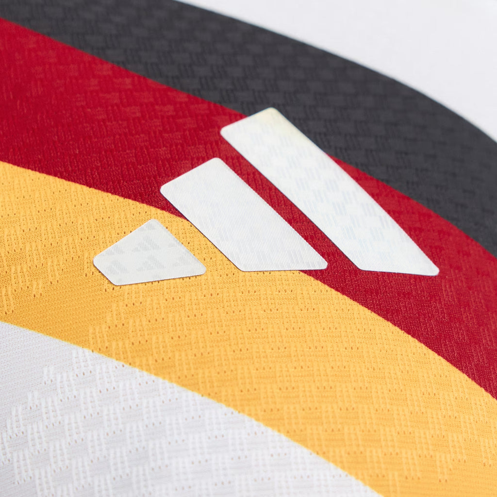 Maillot domicile Allemagne 2026 officiel de la marque Ethan Business, design blanc authentique pour collection football.