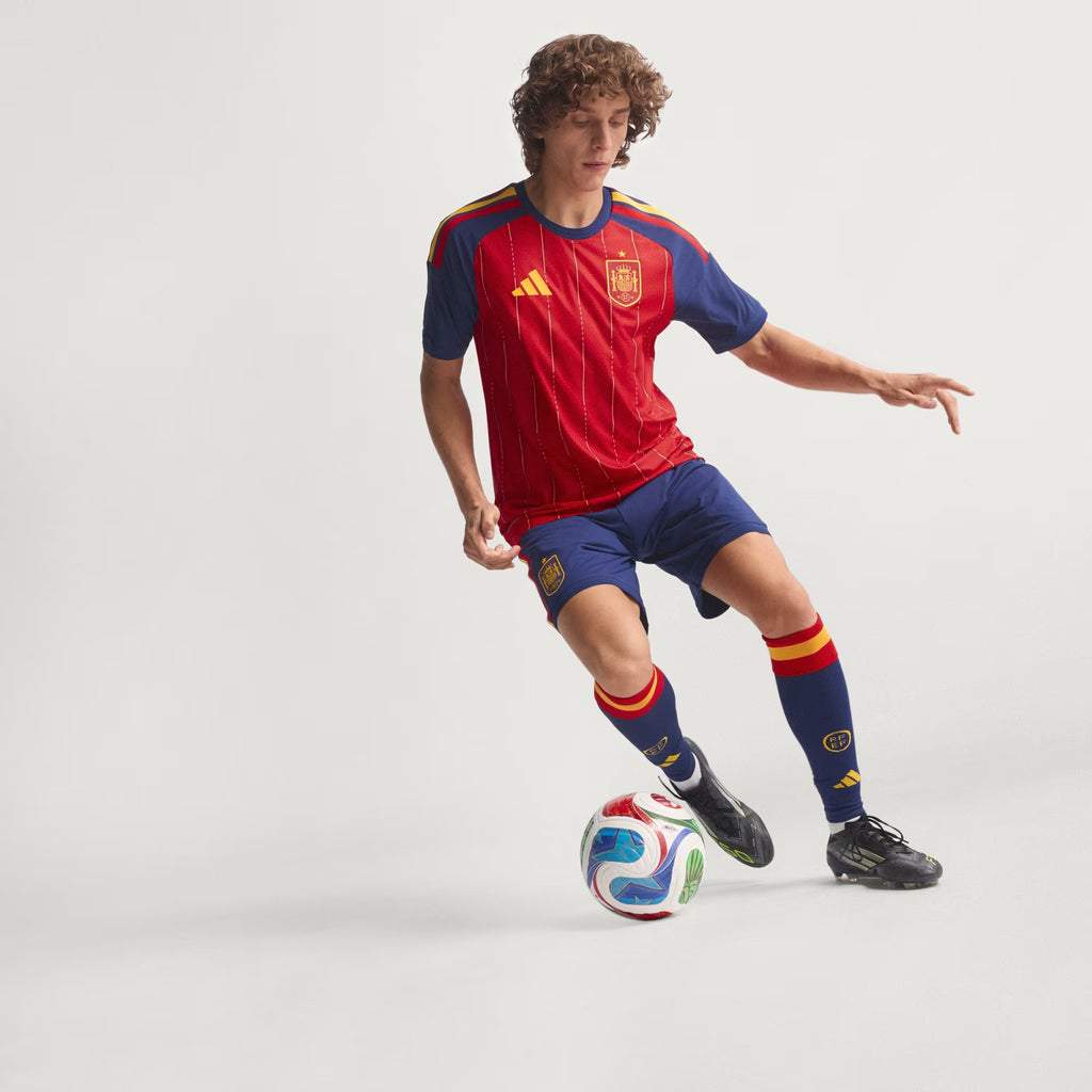 Maillot officiel domicile de l'Espagne 2026, maillot de club rouge Ethan Business, design authentique et premium.