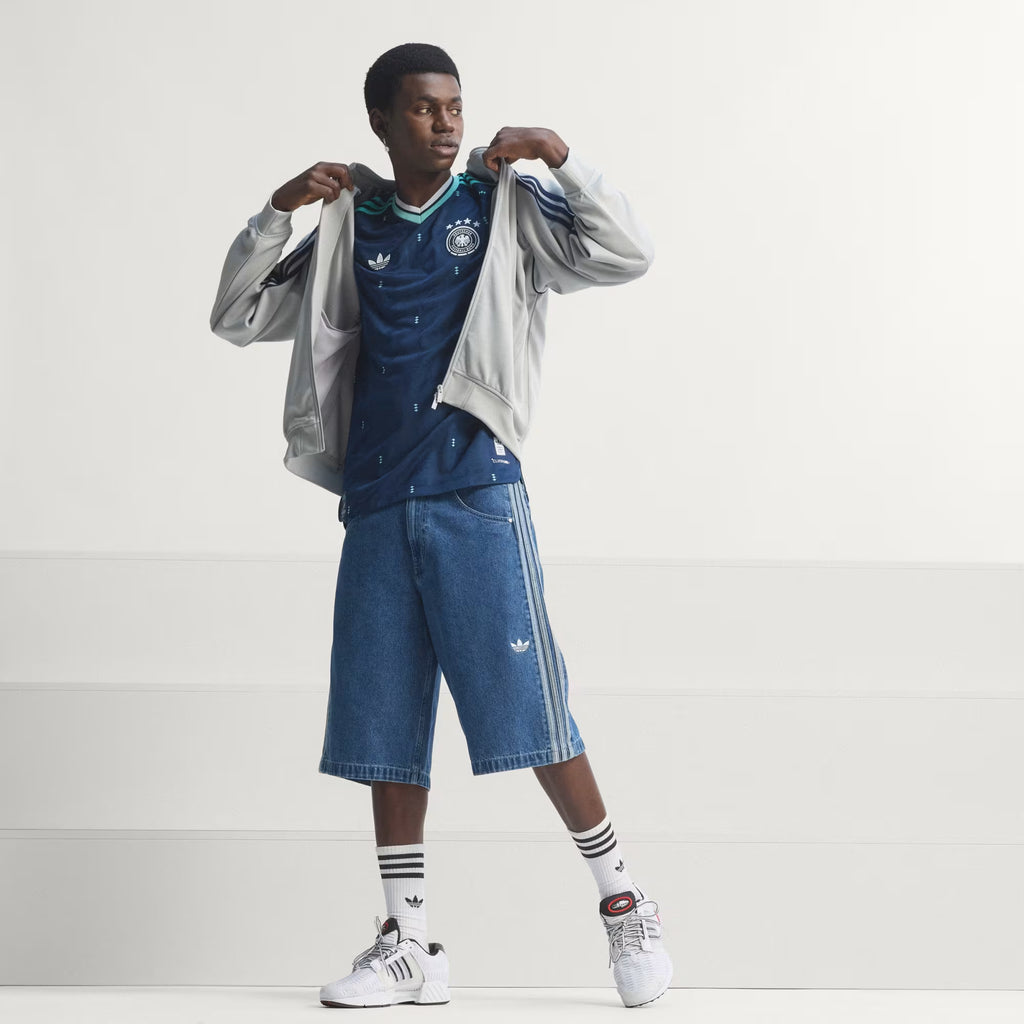 Maillot extérieur de l'Allemagne 2026 officiel Ethan Business, design bleu authentique pour les fans de football.