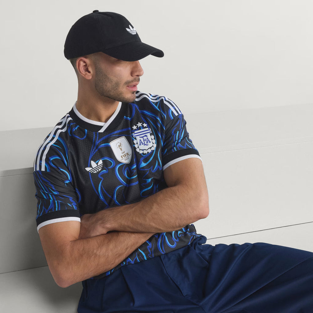 Maillot extérieur de football Argentine 2026 Ethan Business, design officiel noir, édition premium, authentique, pour fans.