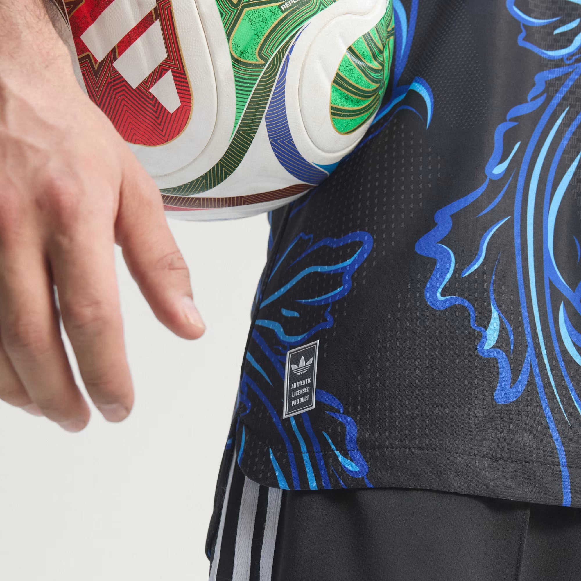 Maillot extérieur de football Argentine 2026 Ethan Business, design officiel noir, pour fans du club et supporter.