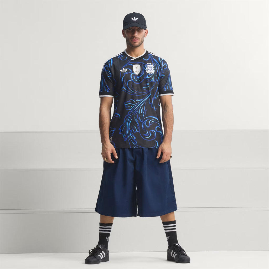 Maillot de football extérieur Argentine 2026 Ethan Business, édition premium, design officiel noir, authentique, pour fans et supporters.